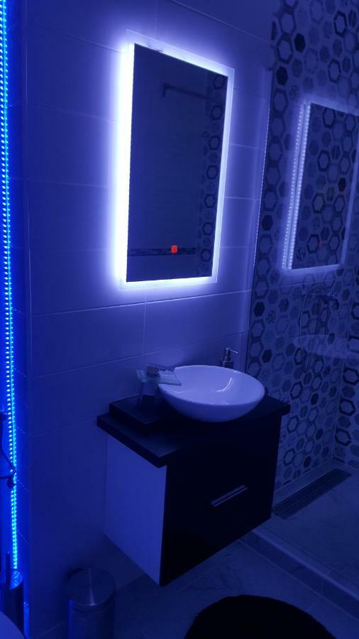Gutenberg Utca Apartman Сегед Экстерьер фото